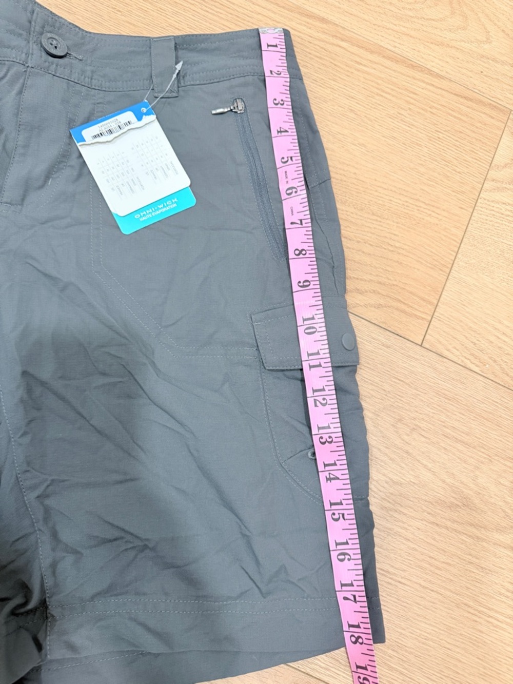 NWT Columbia Women’s Omni-Shade Cargo Shorts Gray Size 8 - Picture 7 of 9